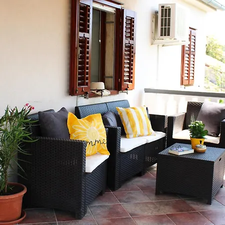 Luce Apartment *