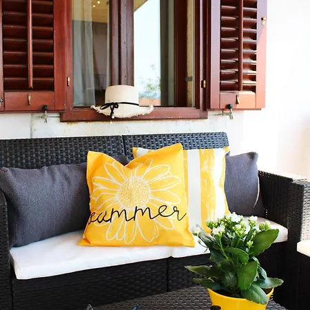 Luce Apartment *